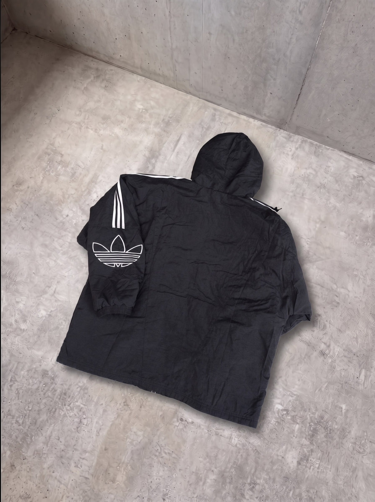 Campera Abrigo Adidas Big Trefoil 90s negra