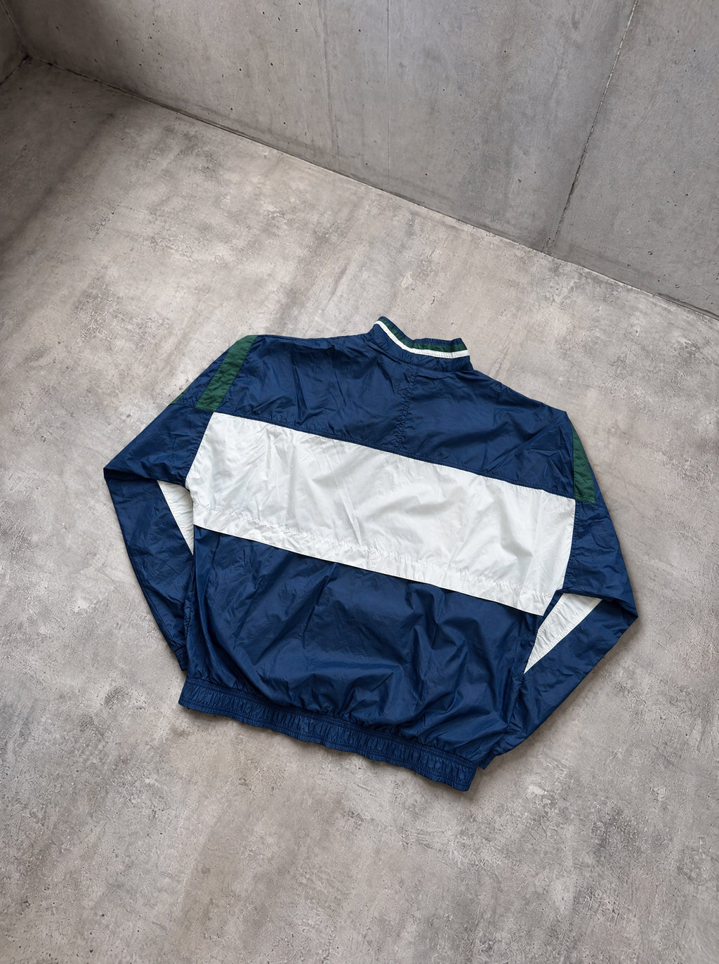 Rompevientos Adidas Trefoil 90s azul marino, blanco y verde