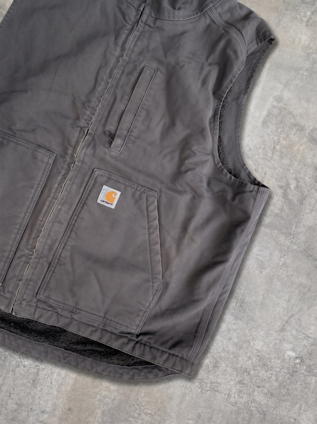 Chaleco Carhartt Sherpa gris