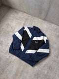 Campera Nike Big Swoosh 90s azul marino, negro y blanco