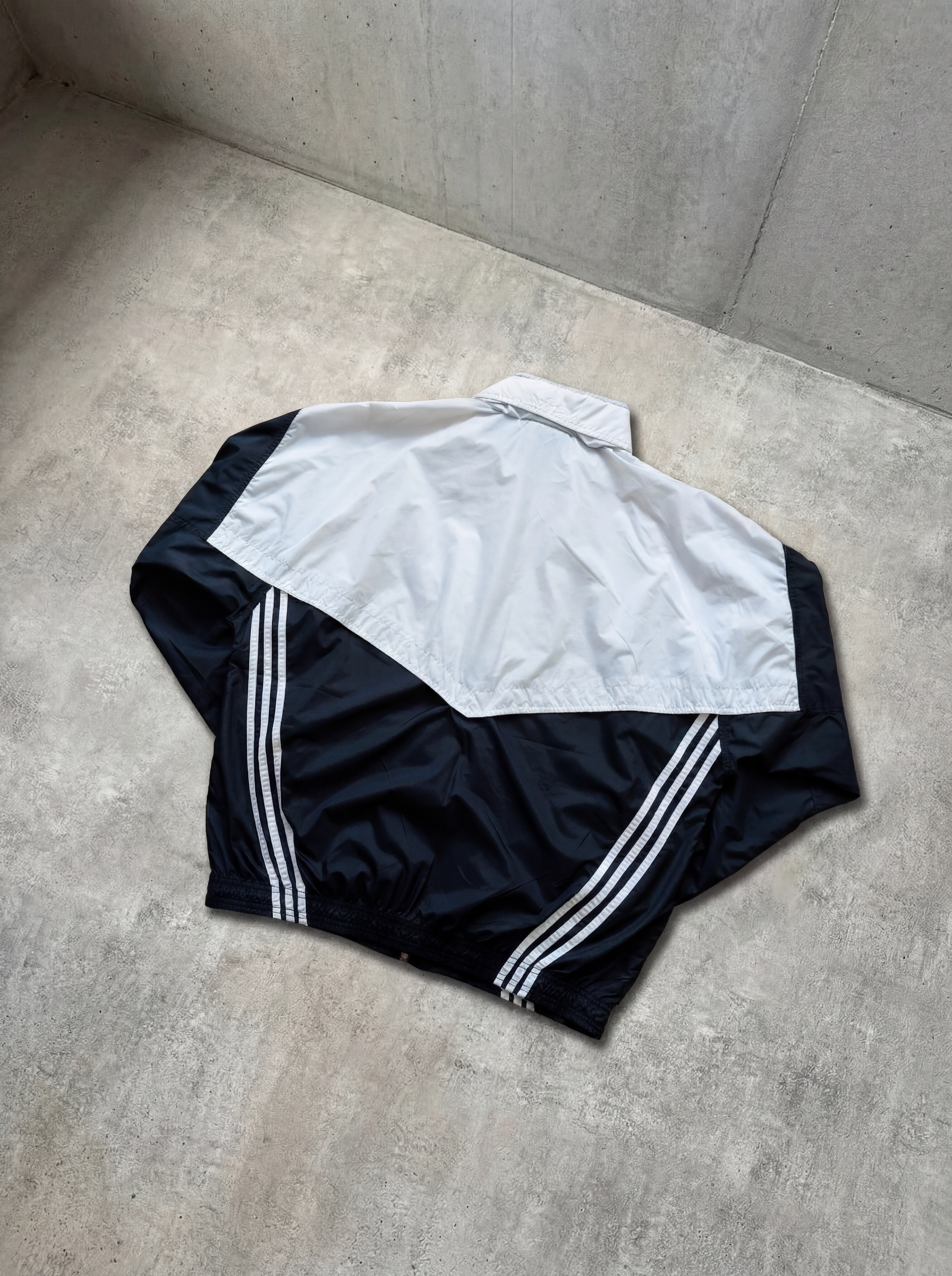 Rompevientos Adidas Originals 90s