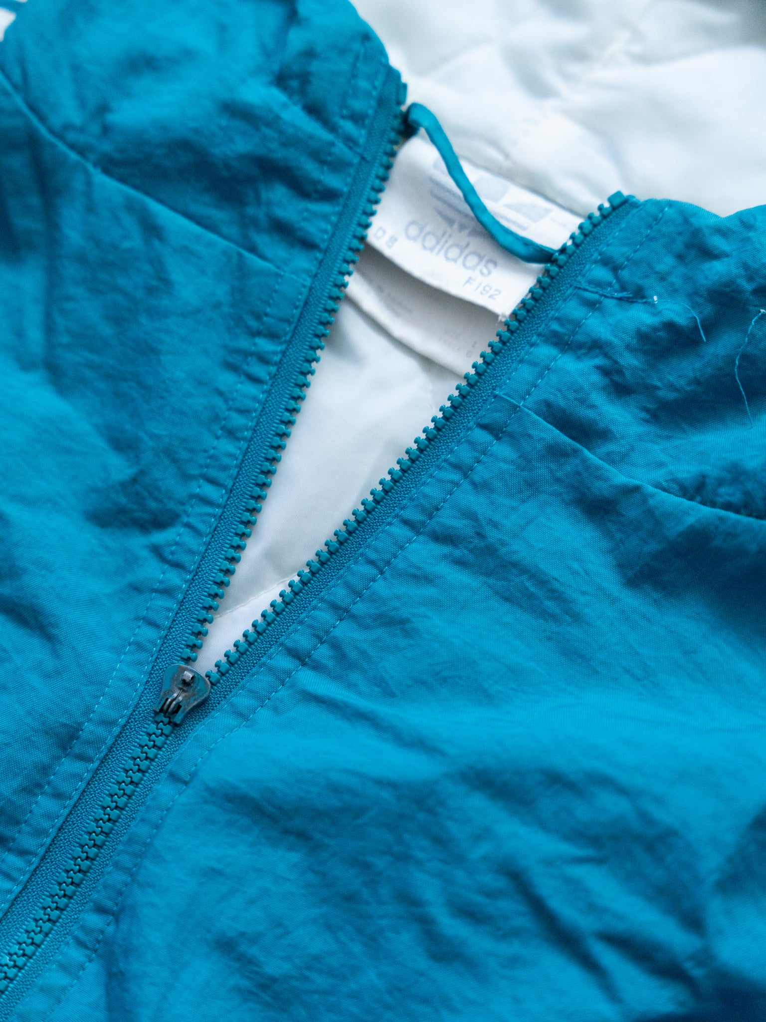 Campera Adidas Trefoil 90s
