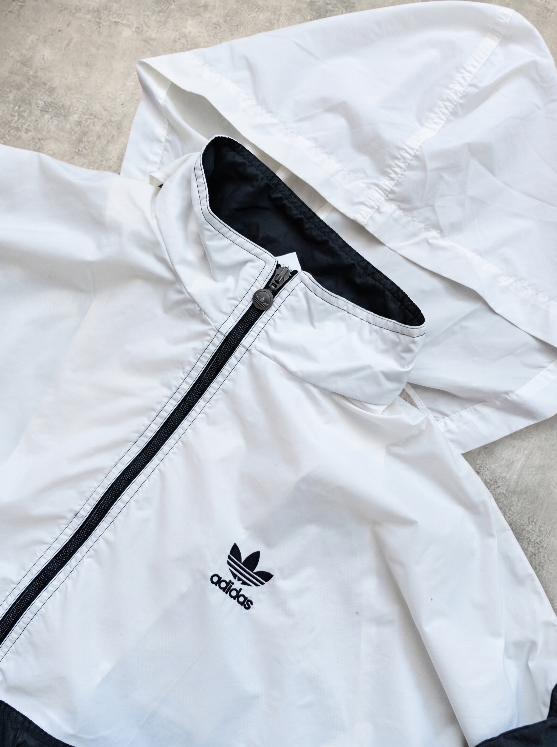 Rompevientos Adidas Originals 90s