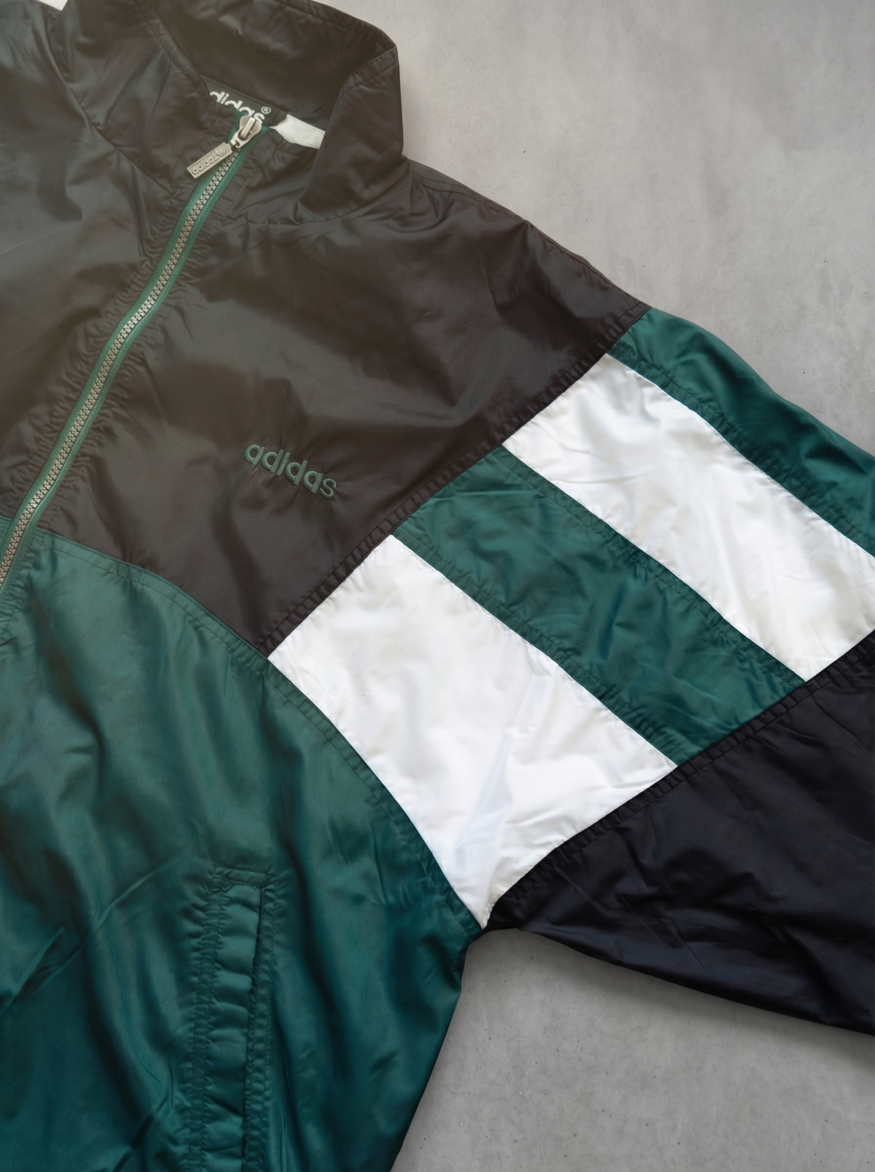 Campera Adidas Colorblock 90s