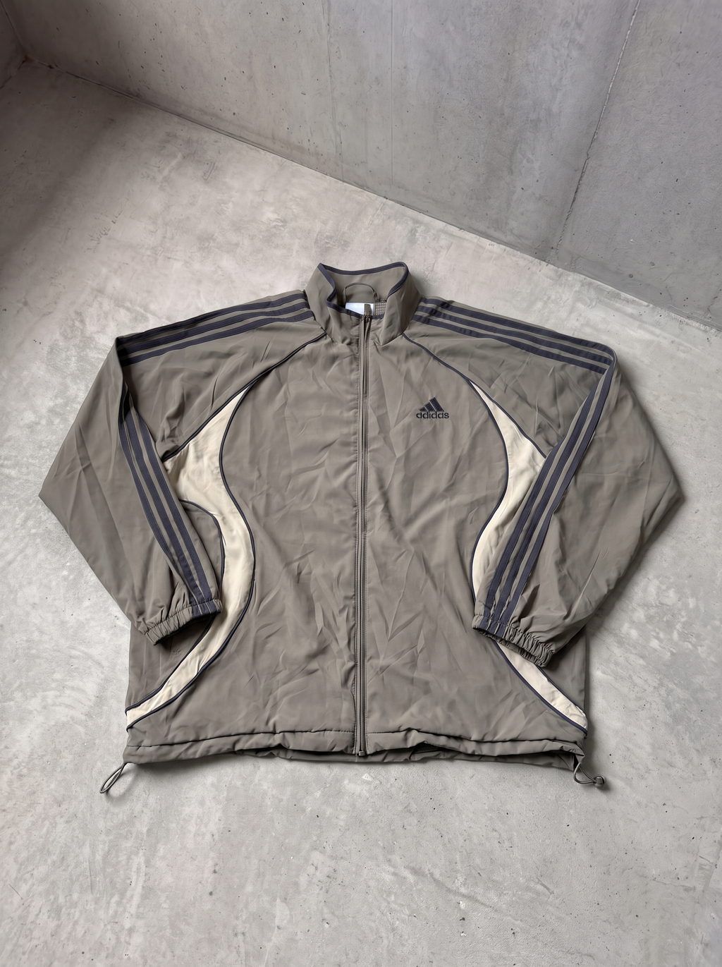 Campera Adidas Teamgeist verde oliva