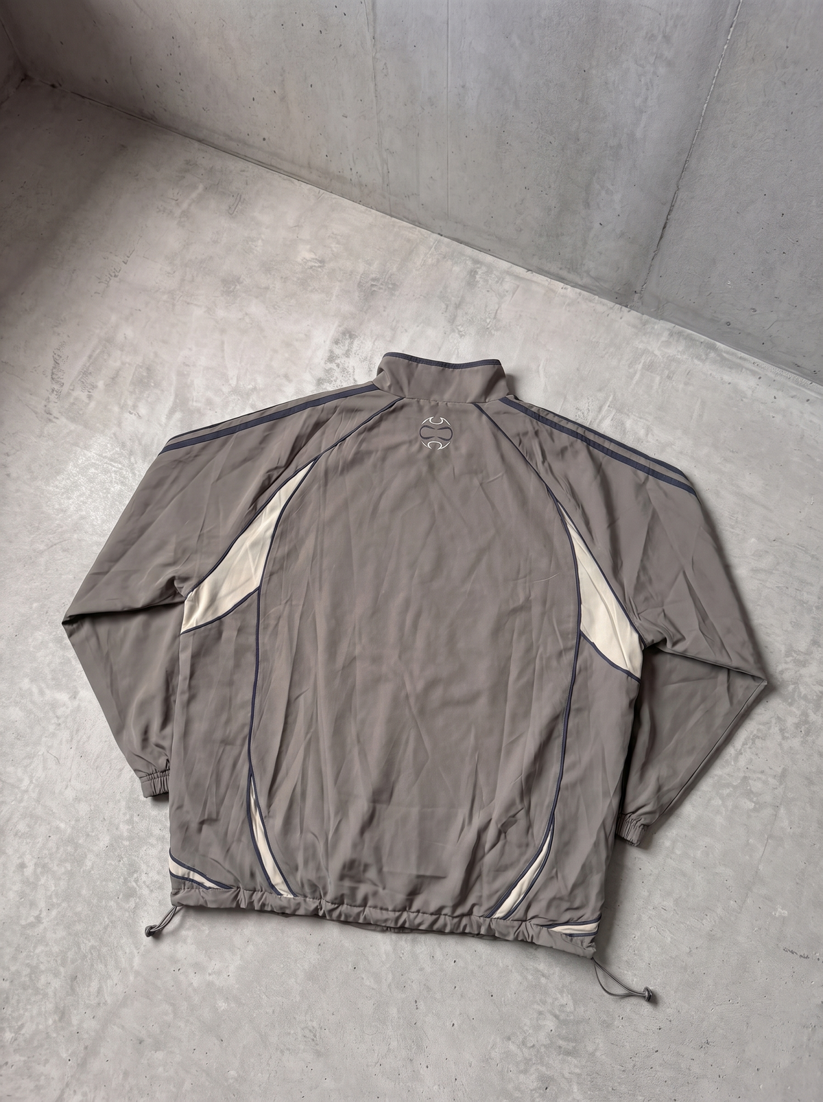 Campera Adidas Teamgeist verde oliva